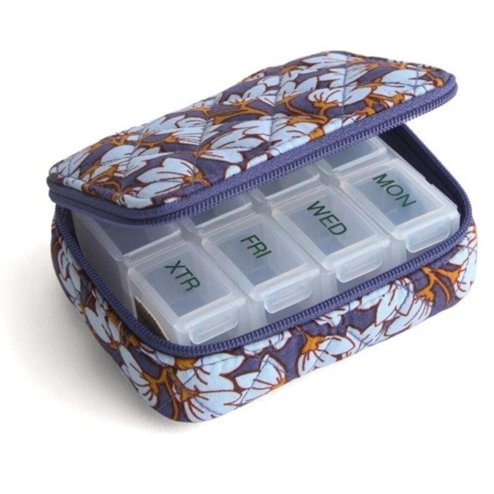Vera Bradley Travel Pill Case Pawpaw Flower - Picture 2 of 4